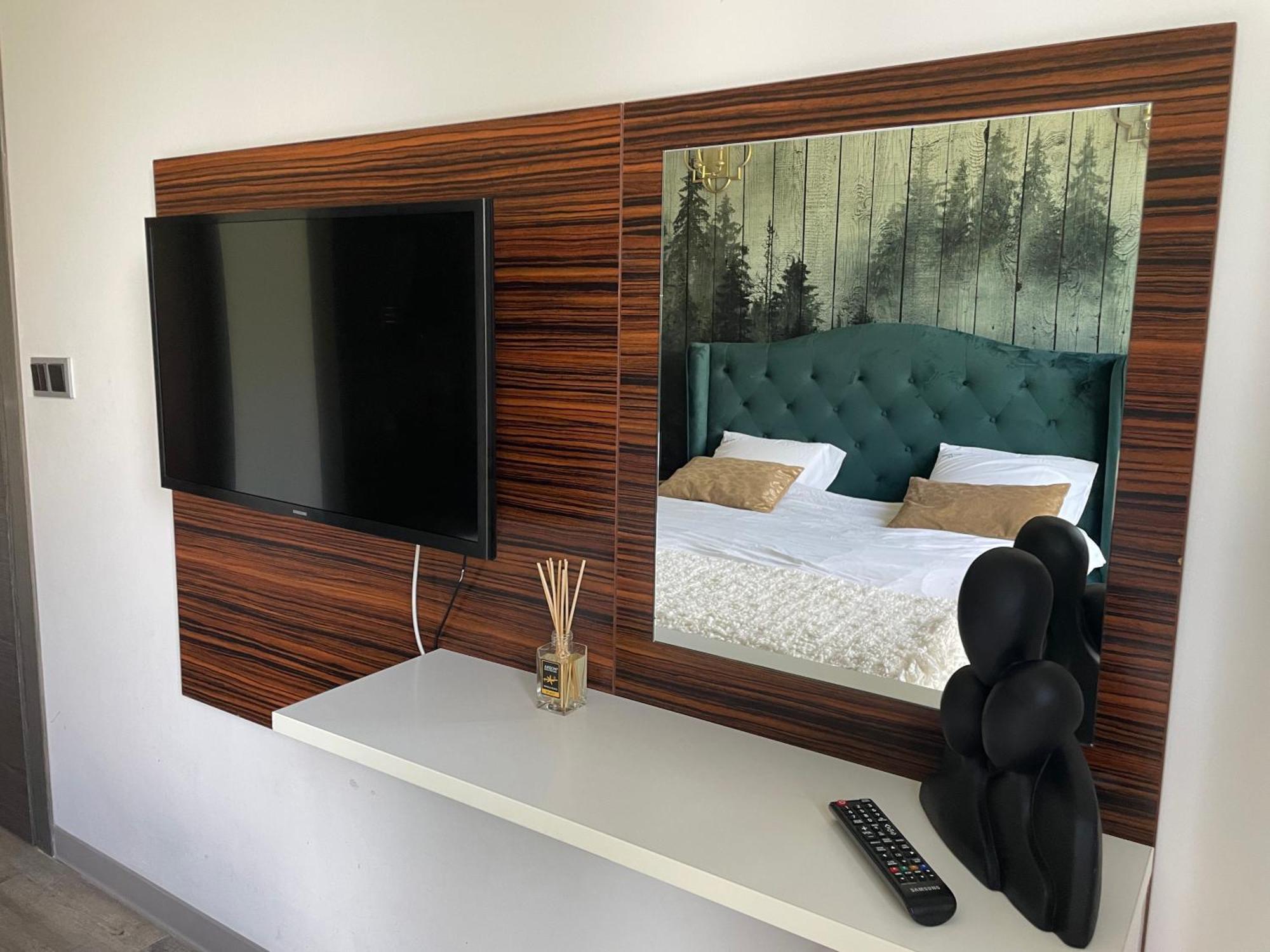 Luxury Silver Mountain Apartment โปยานาบราซอฟ ภายนอก รูปภาพ